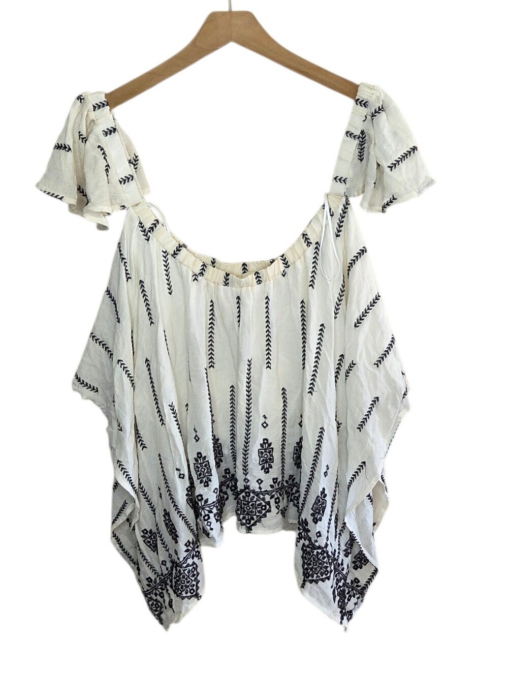If By Sea Boho Ivory Black Embroidered Off The Shoulder Top Size Medium NEW